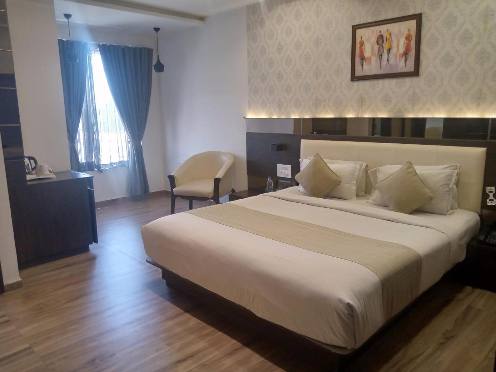 Hotel Shivalik - Mehsana Mahesana Kültér fotó