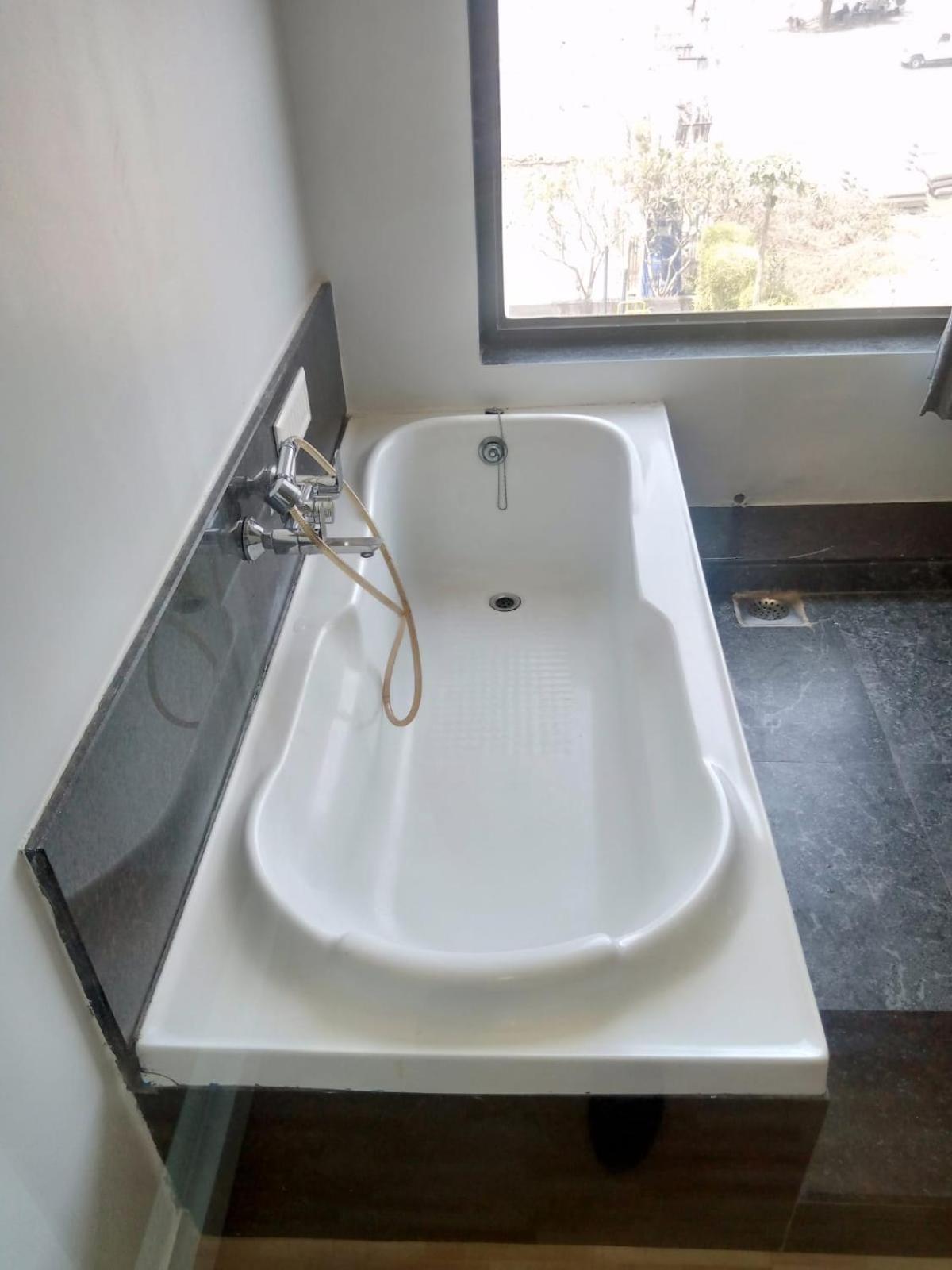 Hotel Shivalik - Mehsana Mahesana Kültér fotó
