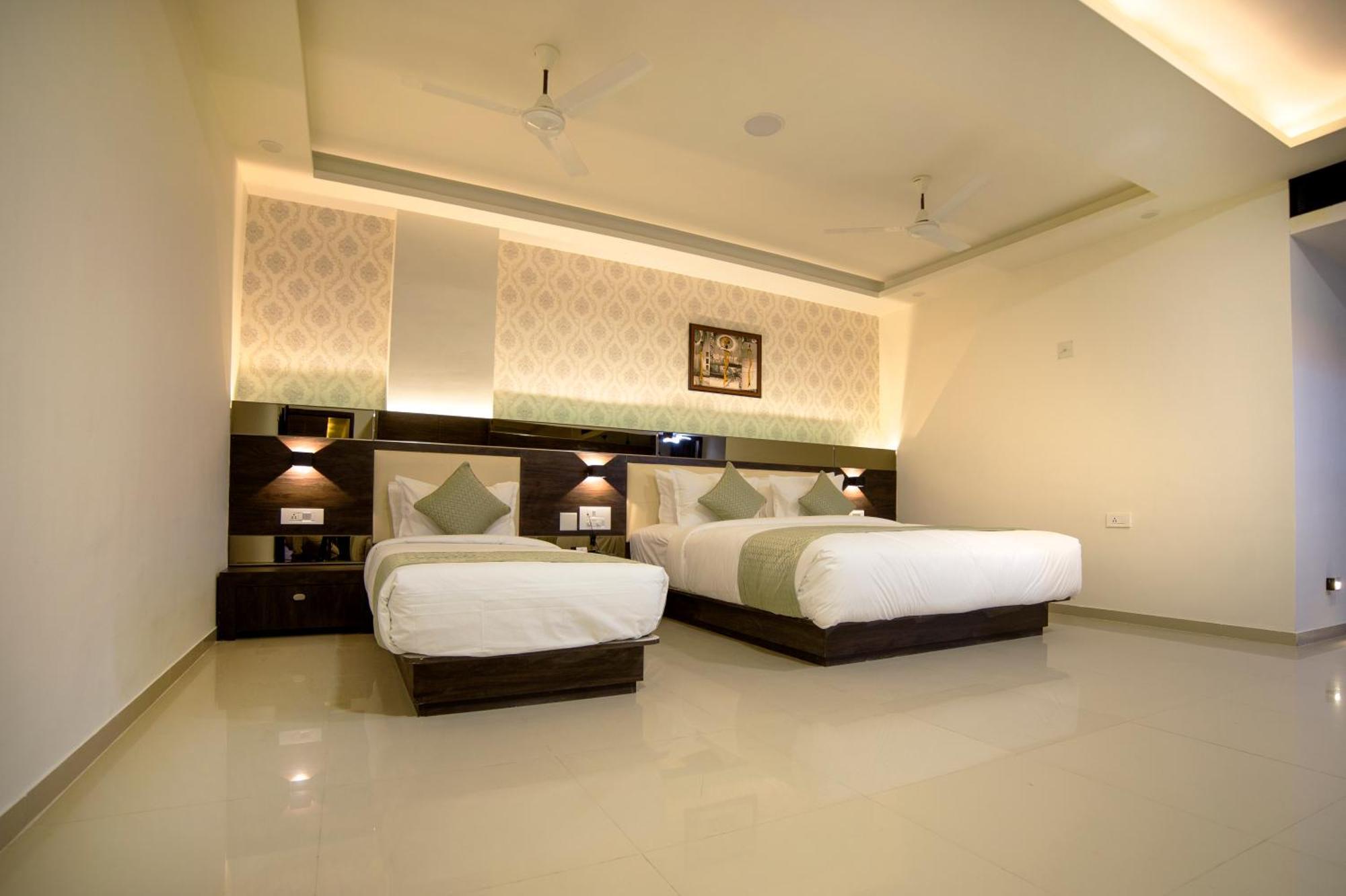 Hotel Shivalik - Mehsana Mahesana Kültér fotó